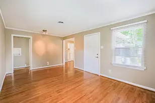 4613 Braeburn Dr, Bellaire, TX 77401 - Photo 3