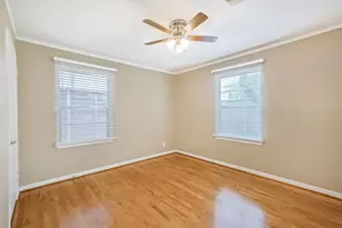 4613 Braeburn Dr, Bellaire, TX 77401 - Photo 23