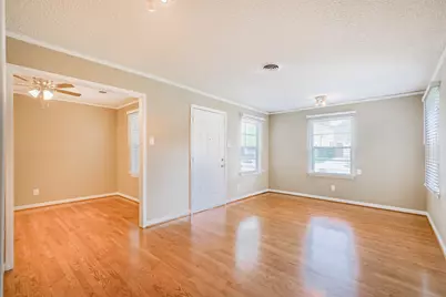 4613 Braeburn Drive, Bellaire, TX 77401 - Photo 7