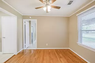 4613 Braeburn Dr, Bellaire, TX 77401 - Photo 11