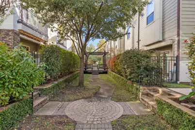 2415 Beall Street, Houston, TX 77008 - Photo 19