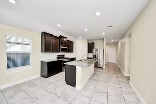 24654 Greenwood Bay Dr, Richmond, TX 77406 - Photo 5