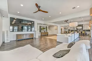 1614 Castaway St, Tiki Island, TX 77554 - Photo 13