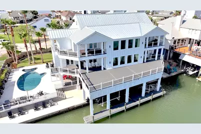1614 Castaway Street, Tiki Island, TX 77554 - Photo 1