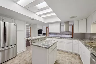 3805 Huntwick Drive, Orange, TX 77632 - Photo 9