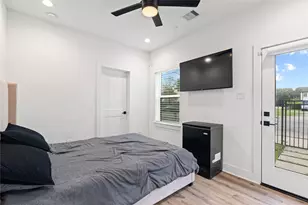 2404 Hadley St, Houston, TX 77003 - Photo 15