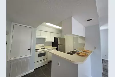 3919 Fairmont Parkway #180, Pasadena, TX 77504 - Photo 9