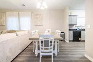 2011 Nottingham St, Pasadena, TX 77502 - Photo 9
