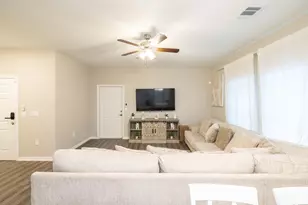 2011 Nottingham St, Pasadena, TX 77502 - Photo 7