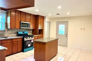 11703 Seawood Dr, Houston, TX 77089 - Photo 15