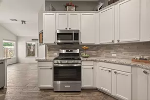 11019 N Auden Cir, Missouri City, TX 77459 - Photo 13