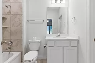 1413 Adell Rose Ln, Houston, TX 77043 - Photo 7
