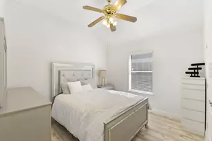 2412 Hidden Creek Dr, Pearland, TX 77581 - Photo 29