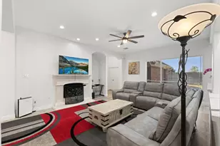 2412 Hidden Creek Dr, Pearland, TX 77581 - Photo 13