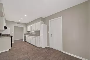 1715 Ramada Dr, Houston, TX 77062 - Photo 11