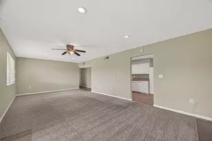 1715 Ramada Dr, Houston, TX 77062 - Photo 7