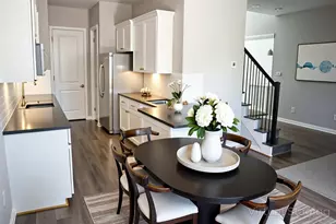 206 Fulton Station Dr, Houston, TX 77009 - Photo 9