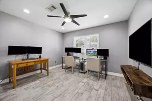 10907 Overbrook Ln, Houston, TX 77042 - Photo 25