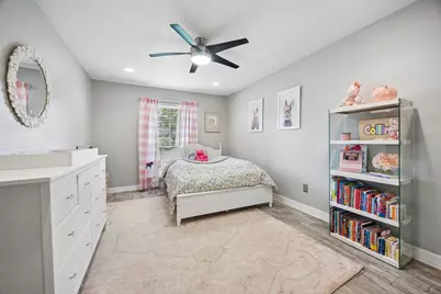 10907 Overbrook Lane, Houston, TX 77042 - Photo 21