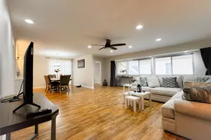 637 S Ripple Creek Dr, Houston, TX 77057 - Photo 9