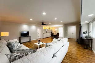 637 S Ripple Creek Dr, Houston, TX 77057 - Photo 7