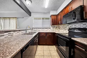 13610 Sunswept Way, Houston, TX 77082 - Photo 5