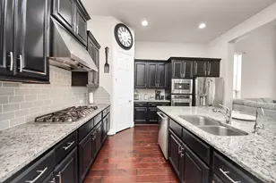 4811 Applewood Crest Ln, Rosharon, TX 77583 - Photo 11