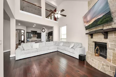 4811 Applewood Crest Lane, Rosharon, TX 77583 - Photo 13