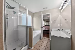 9627 Alex Springs Lane, Houston, TX 77044 - Photo 15