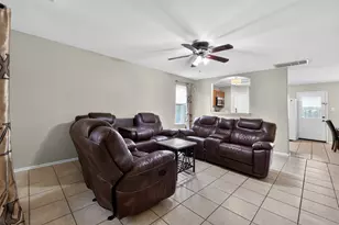 9627 Alex Springs Lane, Houston, TX 77044 - Photo 5