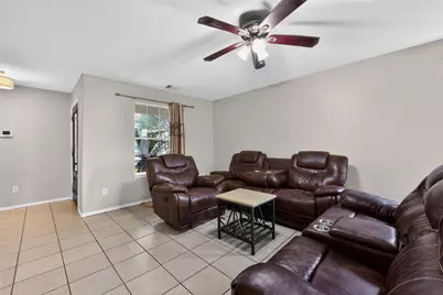 9627 Alex Springs Lane, Houston, TX 77044 - Photo 7