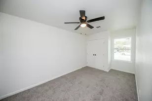 5221 Libbey Ln, Houston, TX 77092 - Photo 21