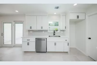 5221 Libbey Lane, Houston, TX 77092 - Photo 11