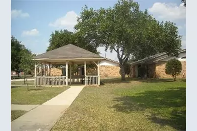 100 Betty Jean Drive, Floresville, TX 78114 - Photo 3