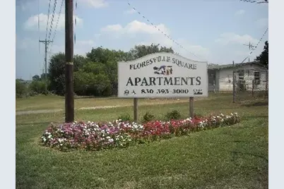 100 Betty Jean Drive, Floresville, TX 78114 - Photo 5