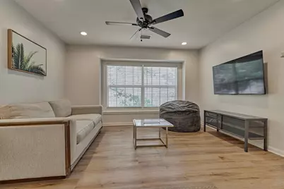 10 E Sterling Pond Circle, The Woodlands, TX 77382 - Photo 41