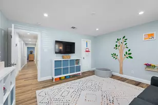 4907 Golf Dr, Houston, TX 77018 - Photo 29