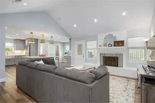 4907 Golf Dr, Houston, TX 77018 - Photo 7