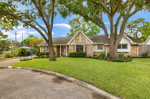 4907 Golf Dr, Houston, TX 77018 - Photo 3