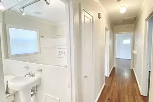 4102 Yupon St, Houston, TX 77006 - Photo 13
