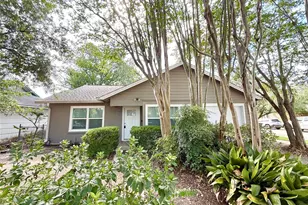 4102 Yupon St, Houston, TX 77006 - Photo 1