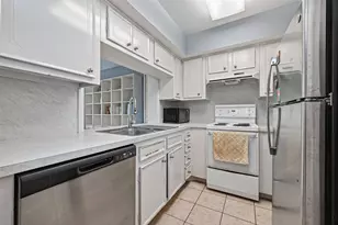 6470 Bayou Glen Rd, Houston, TX 77057 - Photo 9