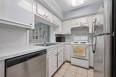 6470 Bayou Glen Road #6470, Houston, TX 77057 - Photo 17