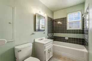 7215 Apache St, Houston, TX 77028 - Photo 17