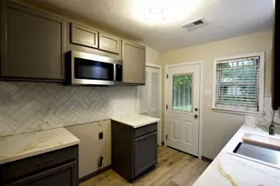 10213 Fairland Dr, Houston, TX 77051 - Photo 21
