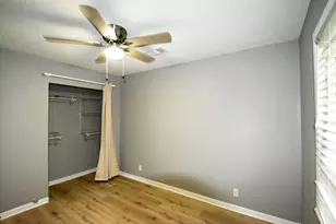 10213 Fairland Dr, Houston, TX 77051 - Photo 5