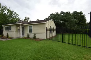 10213 Fairland Dr, Houston, TX 77051 - Photo 1