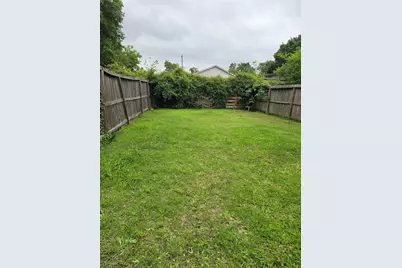 2112 Davis Street #B, Houston, TX 77026 - Photo 9