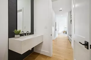 6510 Sivley St, Houston, TX 77055 - Photo 17