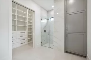 6510 Sivley St, Houston, TX 77055 - Photo 31